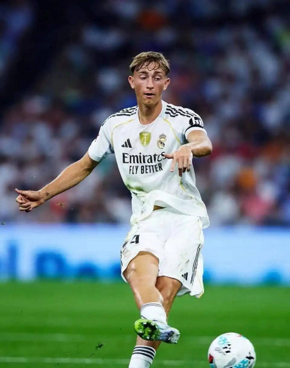 欧冠焦点战:穆里尼奥智胜皇马,本菲卡绝地反击惊艳四座