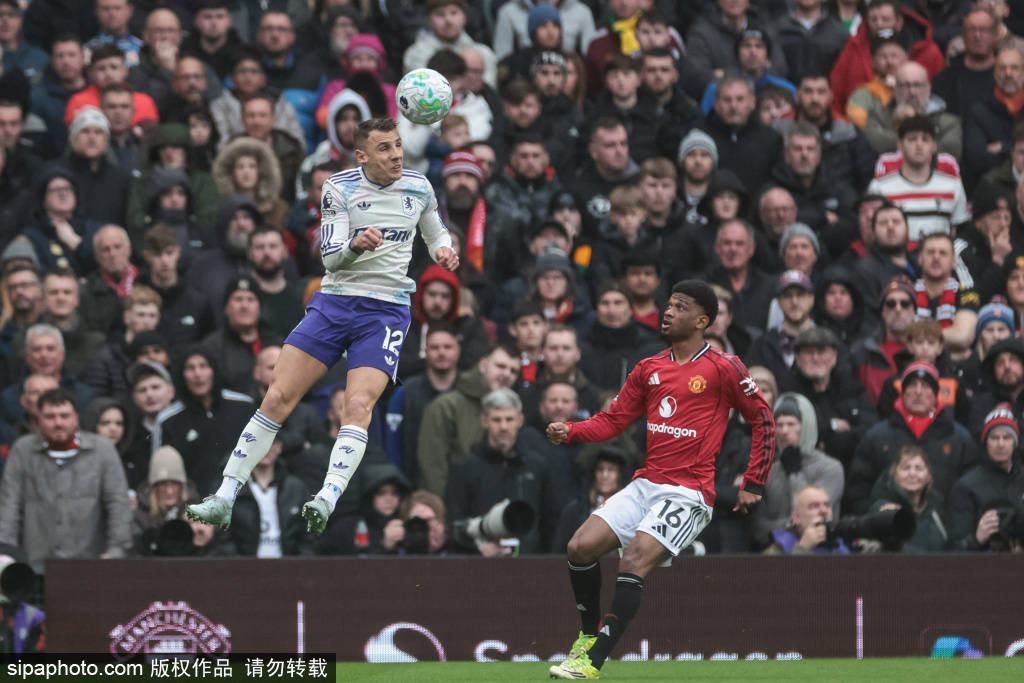 英超玫瑰德比烽烟再起:曼联主场迎战利兹联,欧冠与保级之战一触即发!
